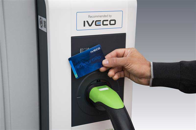 Semplicità e affidabilità con le soluzioni di ricarica IVECO Semplicità e affidabilità con le soluzioni di ricarica IVECO