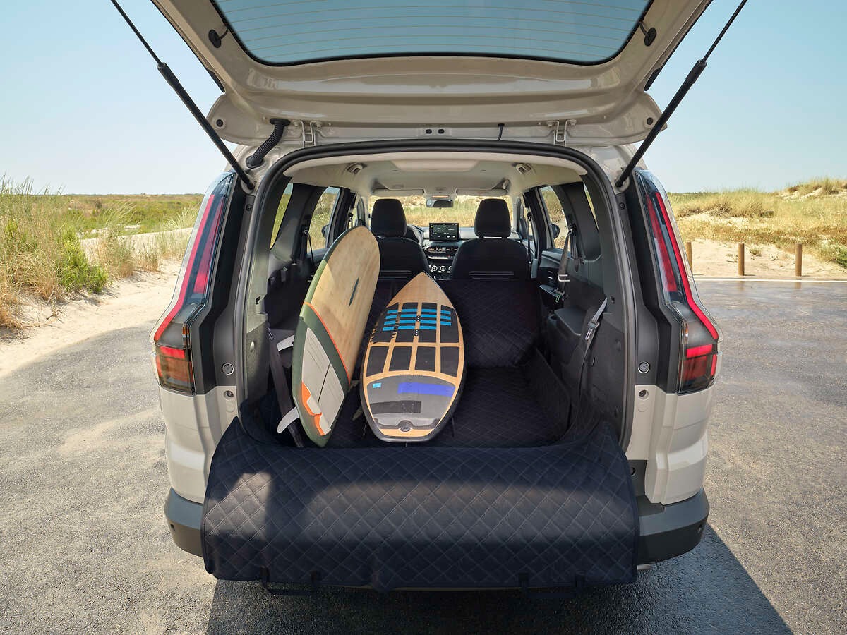 Bagagliaio e spazio interno Dacia Duster Bagagliaio e spazio interno Dacia Duster